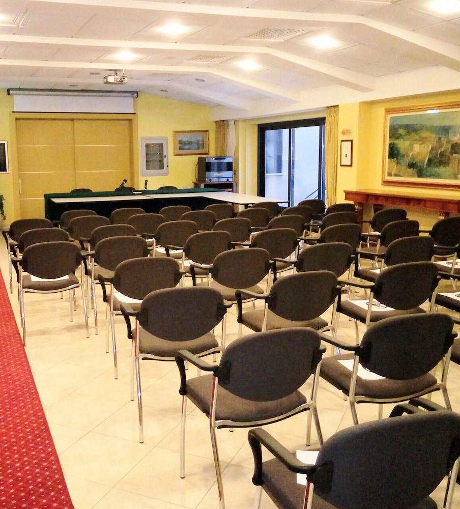 Hotel Vittorio Emanuele 3*